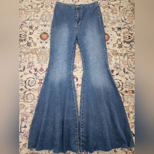 Urban Outfitters, Stretch Denim, High Waist, Oversized Bell Bottom Jeans, sz 31"